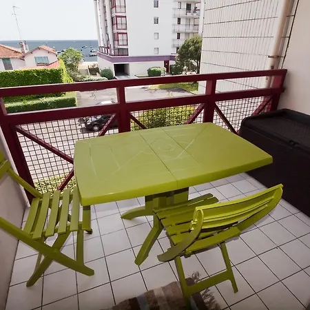 Appartement T2 *